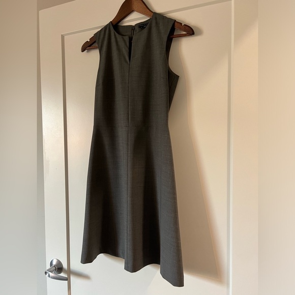 🩶Theory Miyani Split Front Dress In Sevona Stretch Wool (Size 0) - Picture 5 of 16
